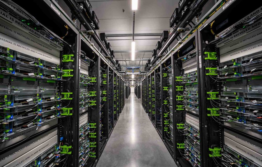 Efficient, reliable cluster management at scale with Twine