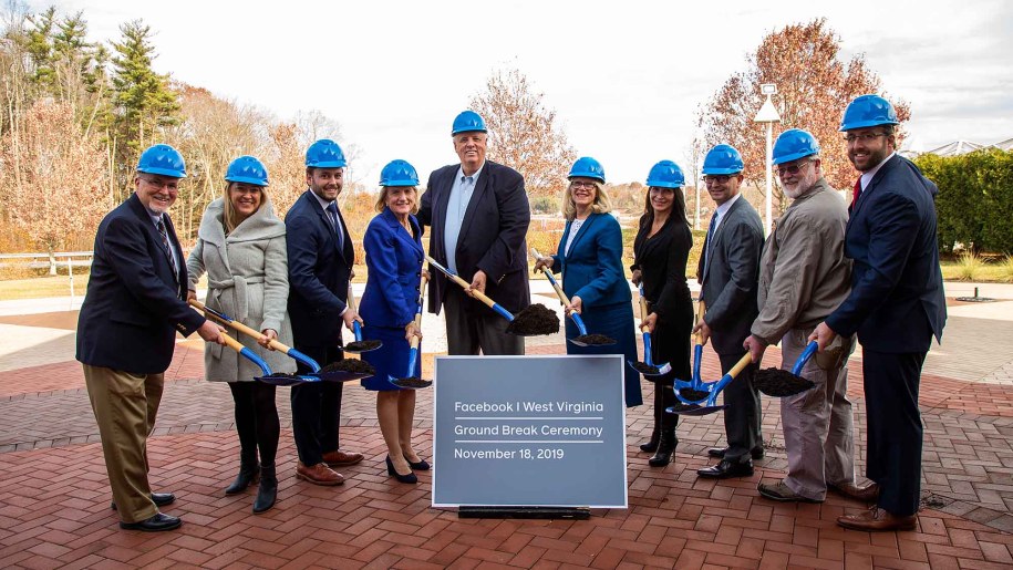 Groundbreaking event for our newest long-haul fiber route